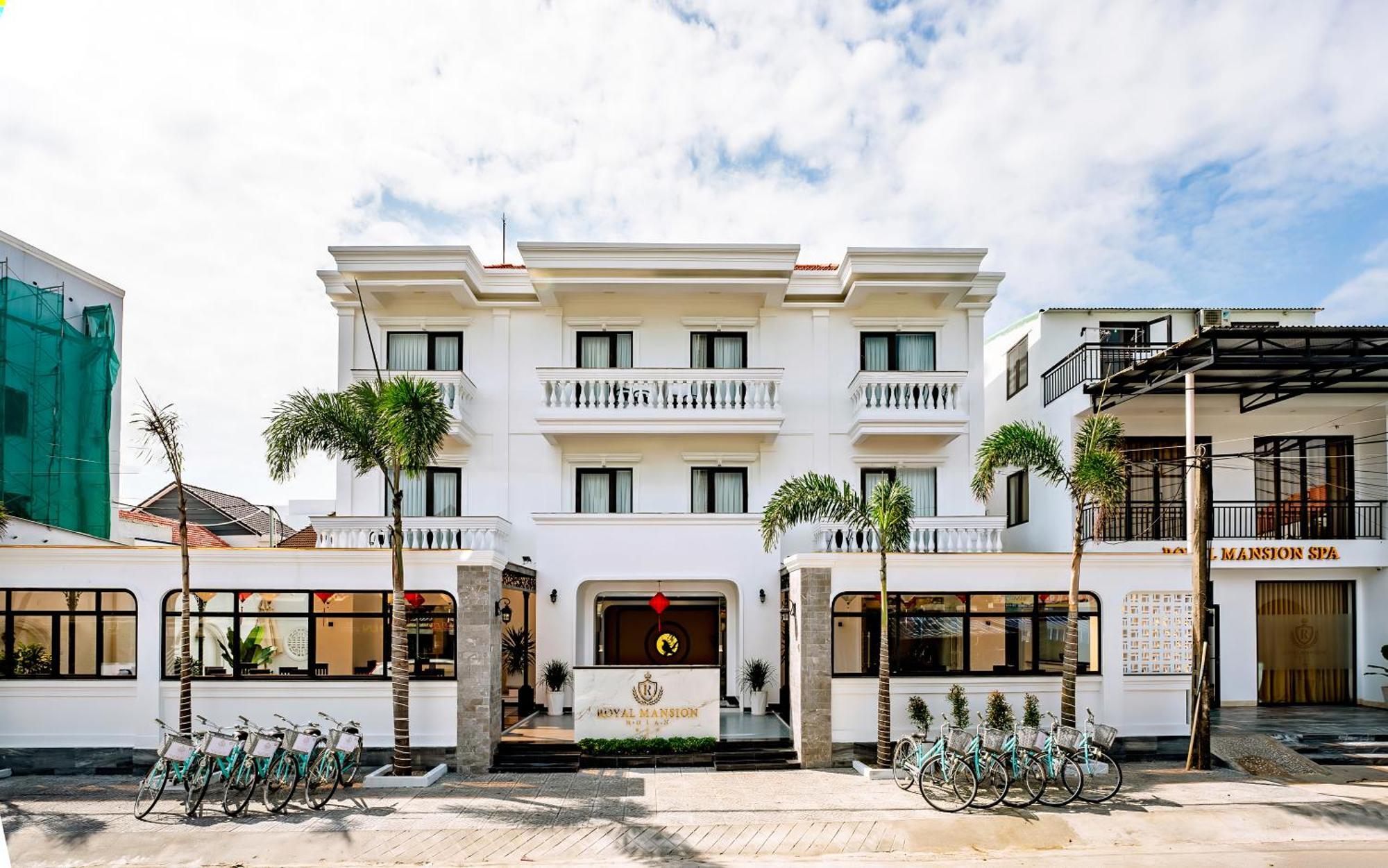 Отель Royal Mansion Boutique Хойан Экстерьер фото